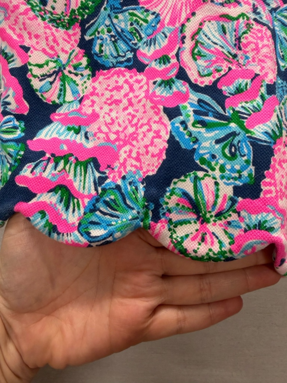 Lilly Pulitzer Scalloped Edge Shorts - size 12 - Picture 4 of 7